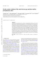 On the secular evolution of the ratio between gas and dust radii in protoplanetary discs