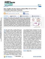 New insights into the volume isotope effect of ice Ih from polarizable many-body potentials