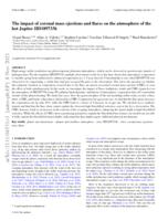 The impact of coronal mass ejections and flares on the atmosphere of the hot Jupiter HD189733b