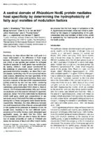 A central domain of Rhizobium NodE protein mediates host specificity by determining the hydrophobicity of fatty acyl moieties of nodulation factors